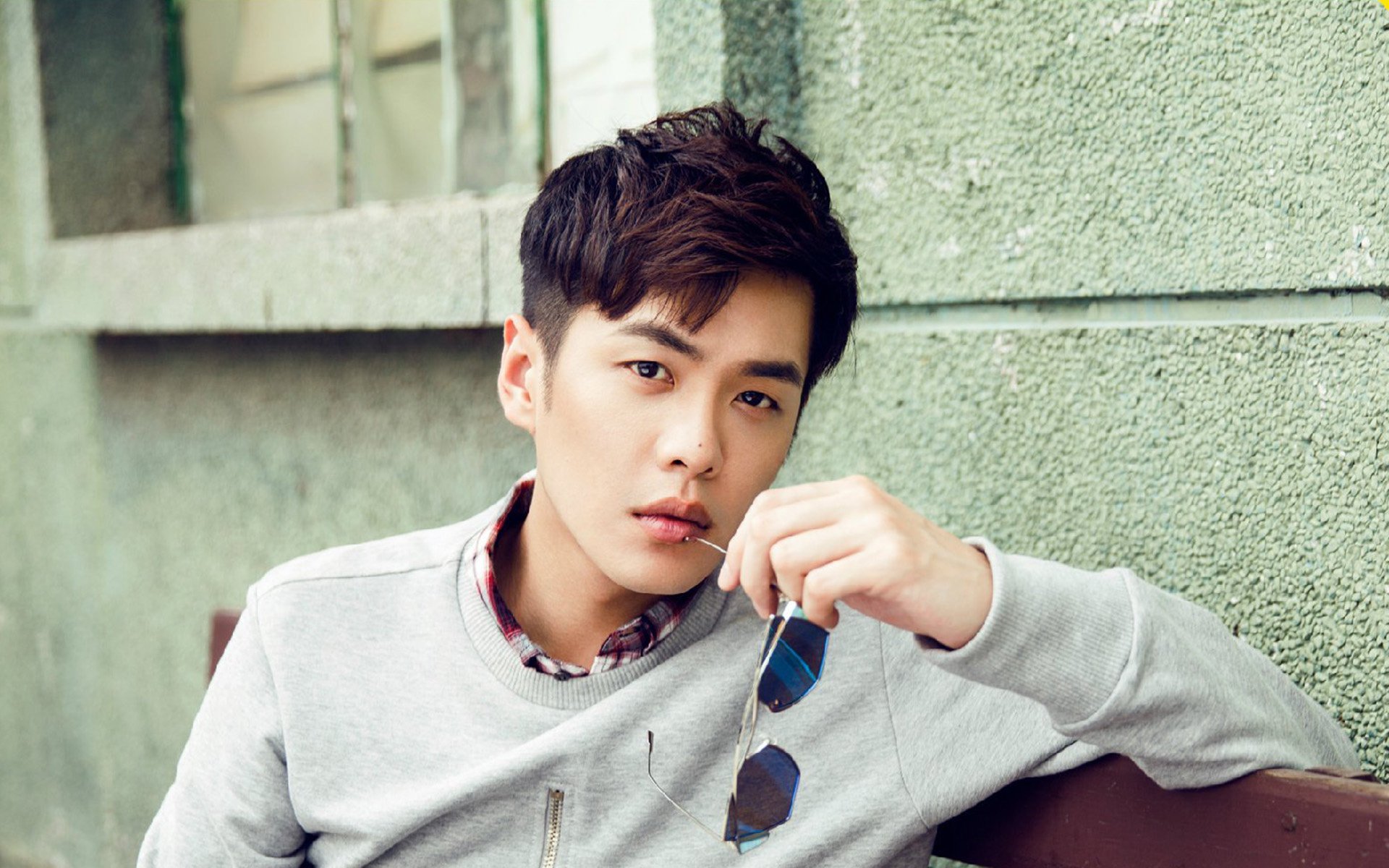 跨界烽烟，广东黑马掀翻汽车城，杜兰特化身破局之剑