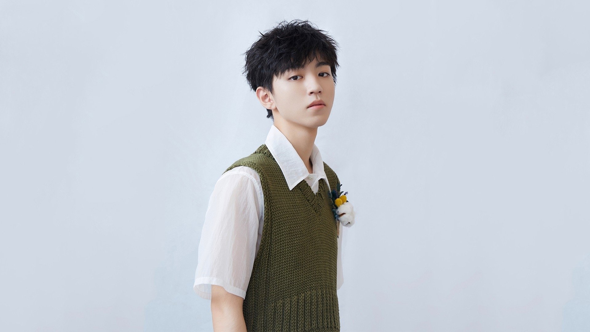 奥斯梅恩如刀出鞘,波兰锋线风暴彻底压制哥伦比亚