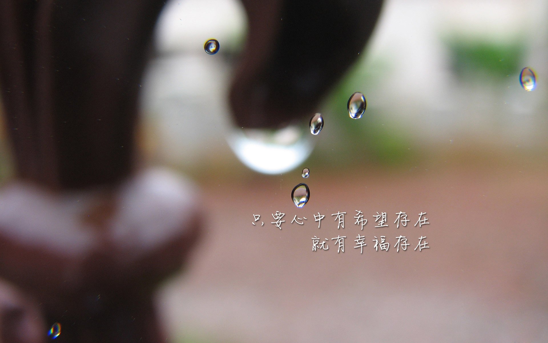 蓝白折戟，蓝衣困兽，当波斯铁骑塔雷米刺穿潘帕斯，防守反击在2026世界杯奏响至暗序曲